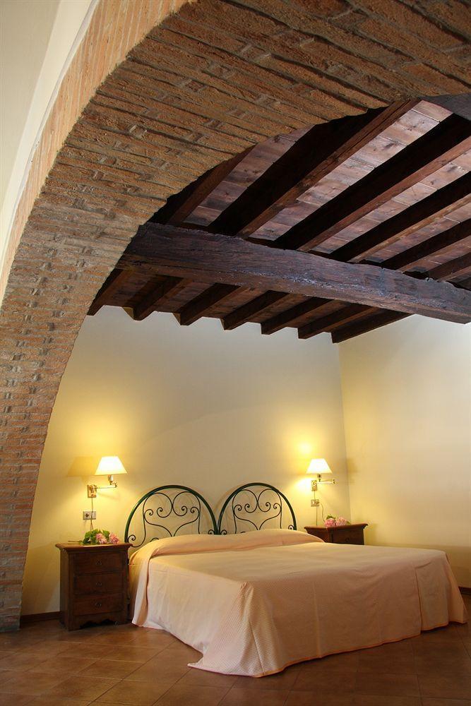 Residence In Centro Mantova Exterior photo