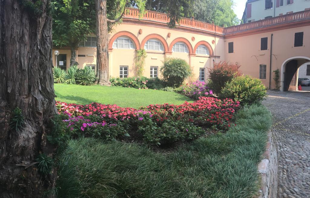 Residence In Centro Mantova Exterior photo